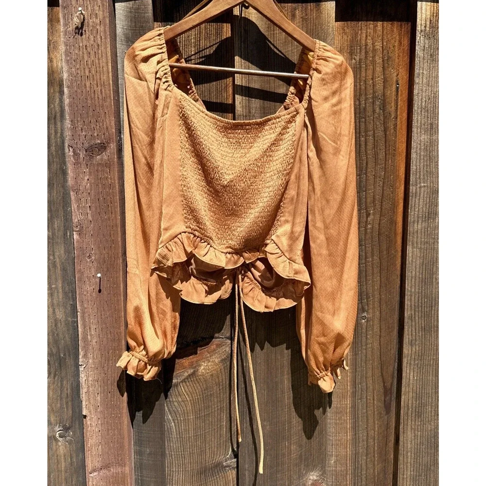 NWT ASTR the label LOVE SONG RUCHED FRONT LONG SLEEVE TOP Apricot Med - Picture 3 of 9